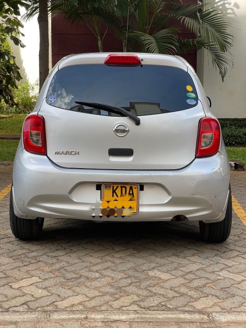 Nissan March 4