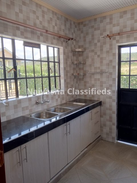 3 bedroom Rental house in a gated community