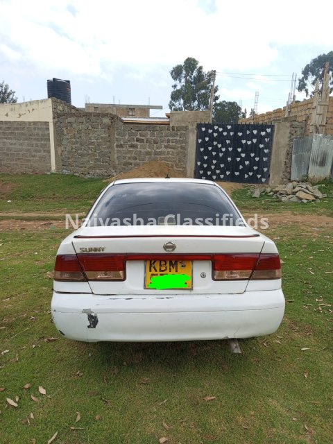 Nissan B15 6