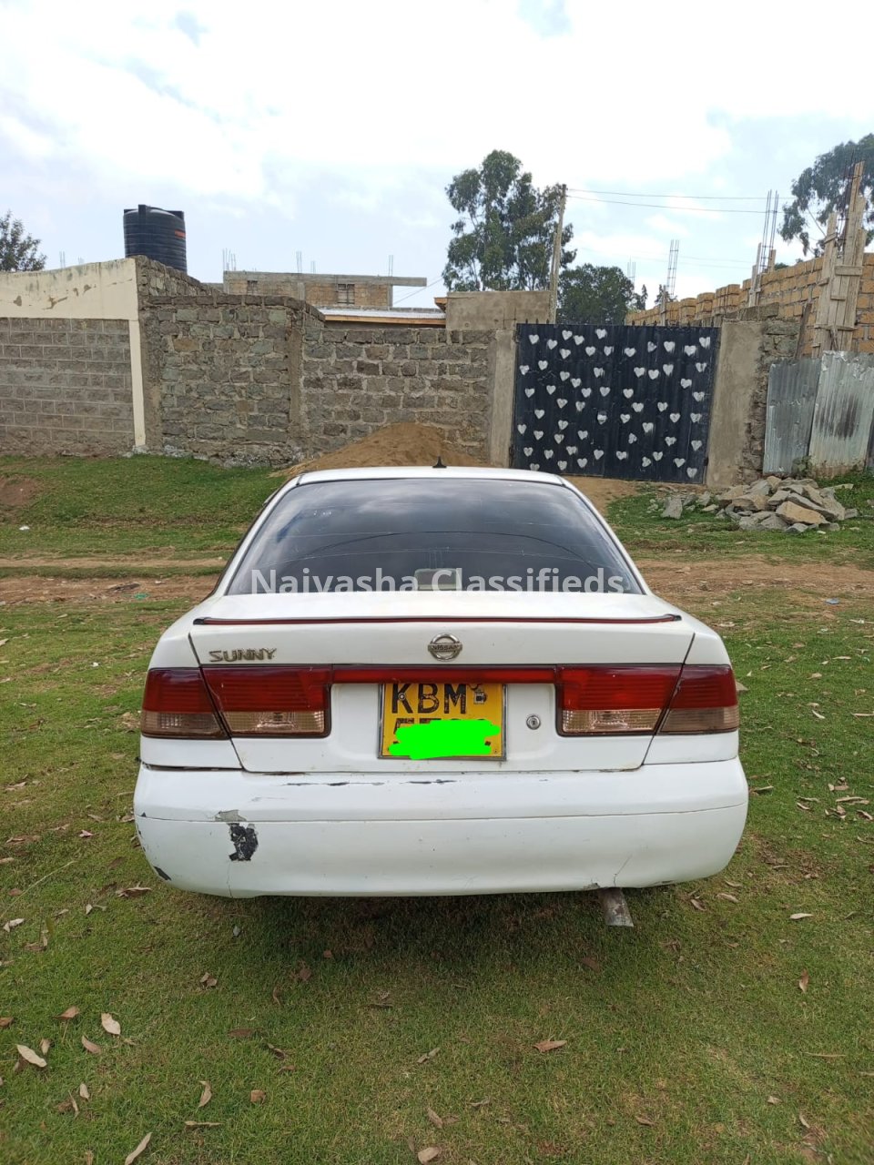 Nissan B15