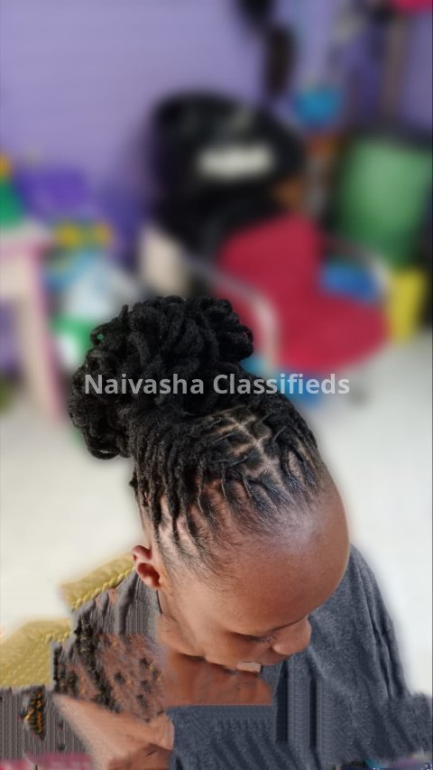 Dreadlocs , Sister locks, Artificial locs, Fresh locs, Pro coloring, Instant Locking, Naturalista, Eye Brows, Silk Press, Nails Technology 28