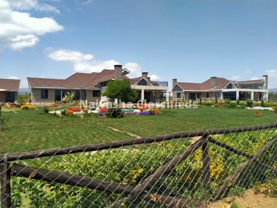 Elegant 4-Bedroom Ensuite Home on 1 Acre for Sale in Naivasha.