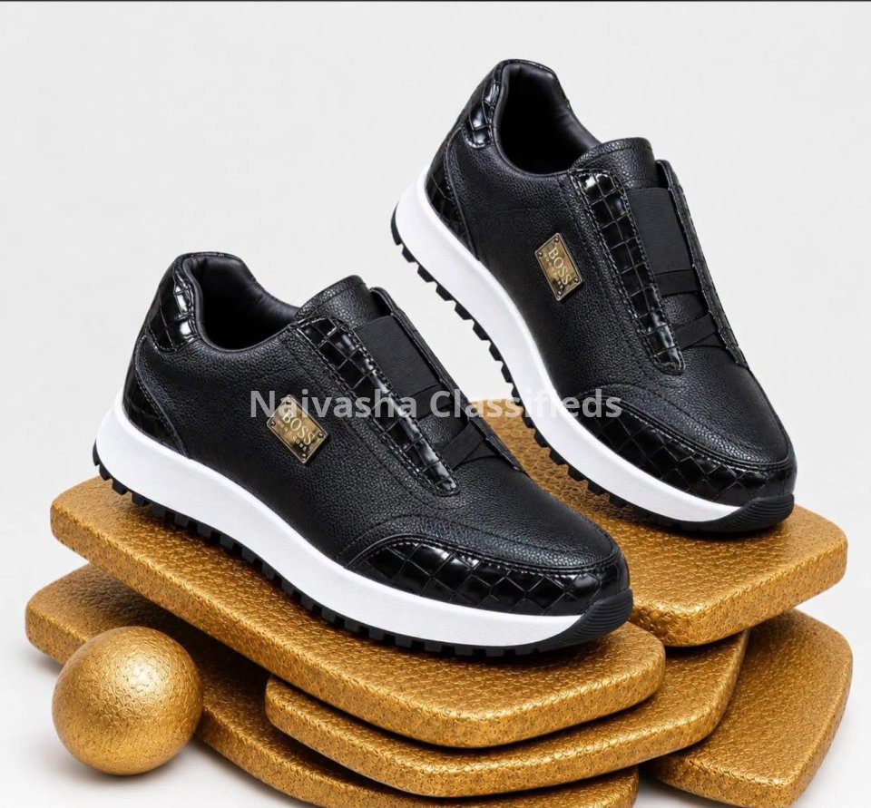 Hugo Boss casual Leather