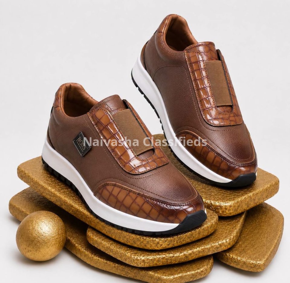 Hugo Boss casual Leather